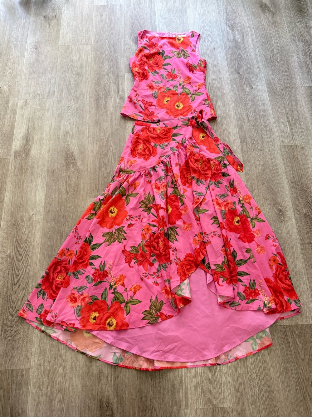 hutch vicky pink & red floral print high low wrap skirt + sleevless top set NEW